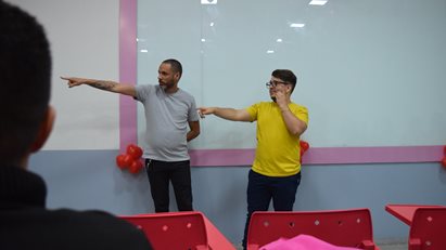 Aula de Libras: inclusão e acessibilidade na saúde