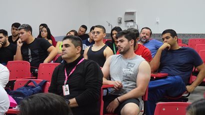 Aula de Libras: inclusão e acessibilidade na saúde