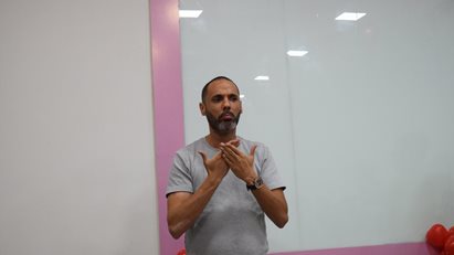 Aula de Libras: inclusão e acessibilidade na saúde