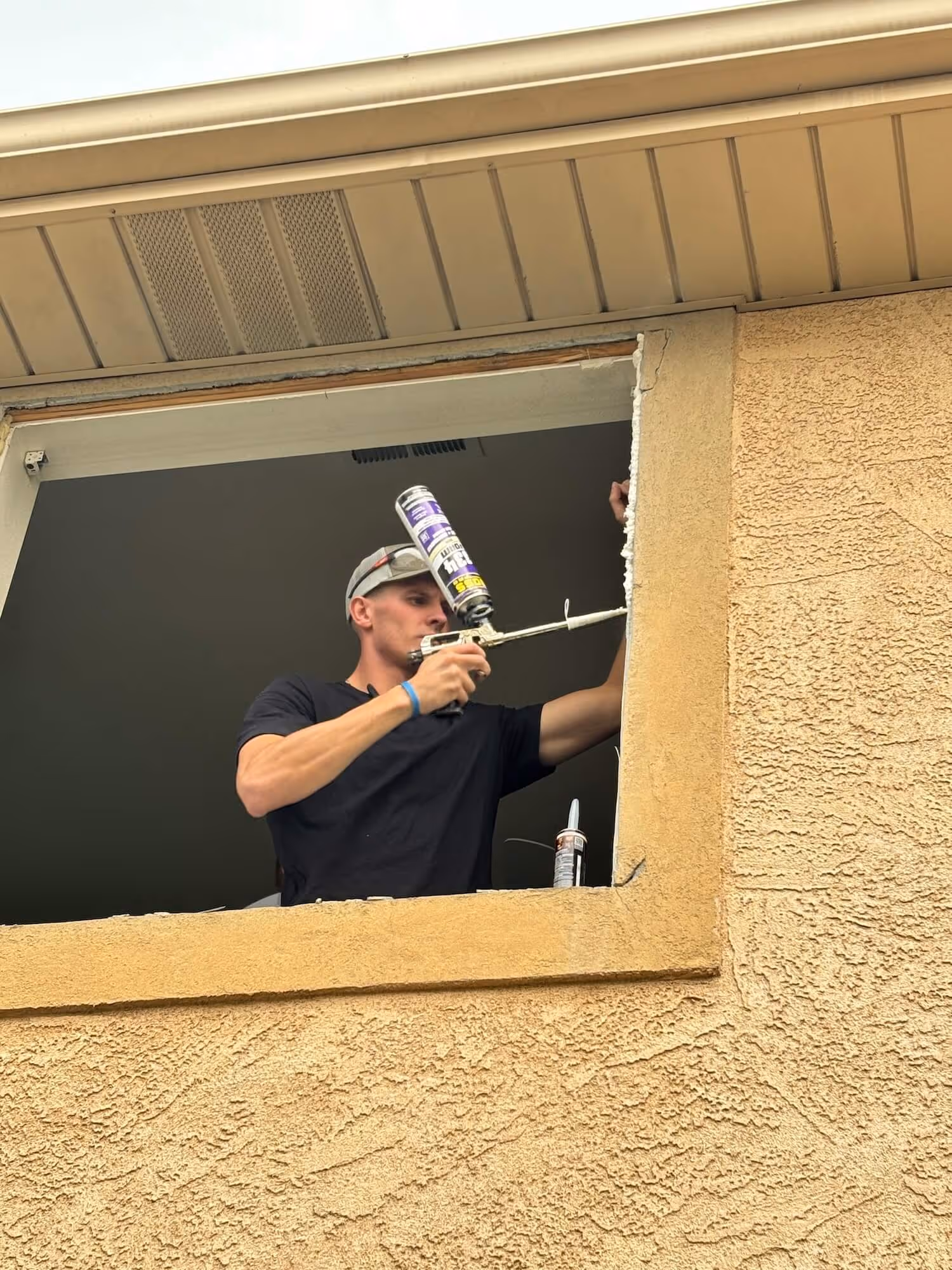 Elite Windows installing double-pane windows 