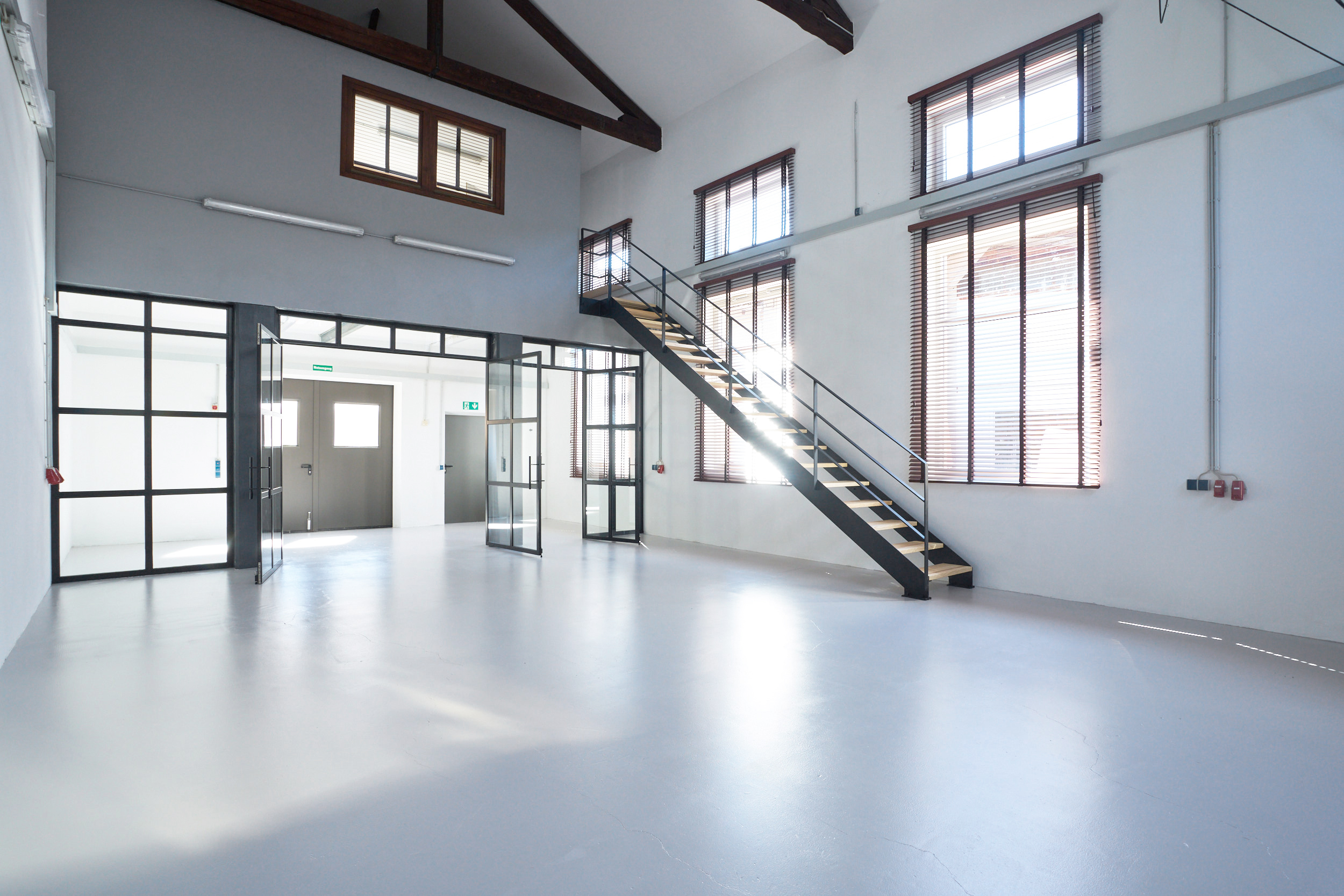 Munich Studios - Westerham Factory Halle 2