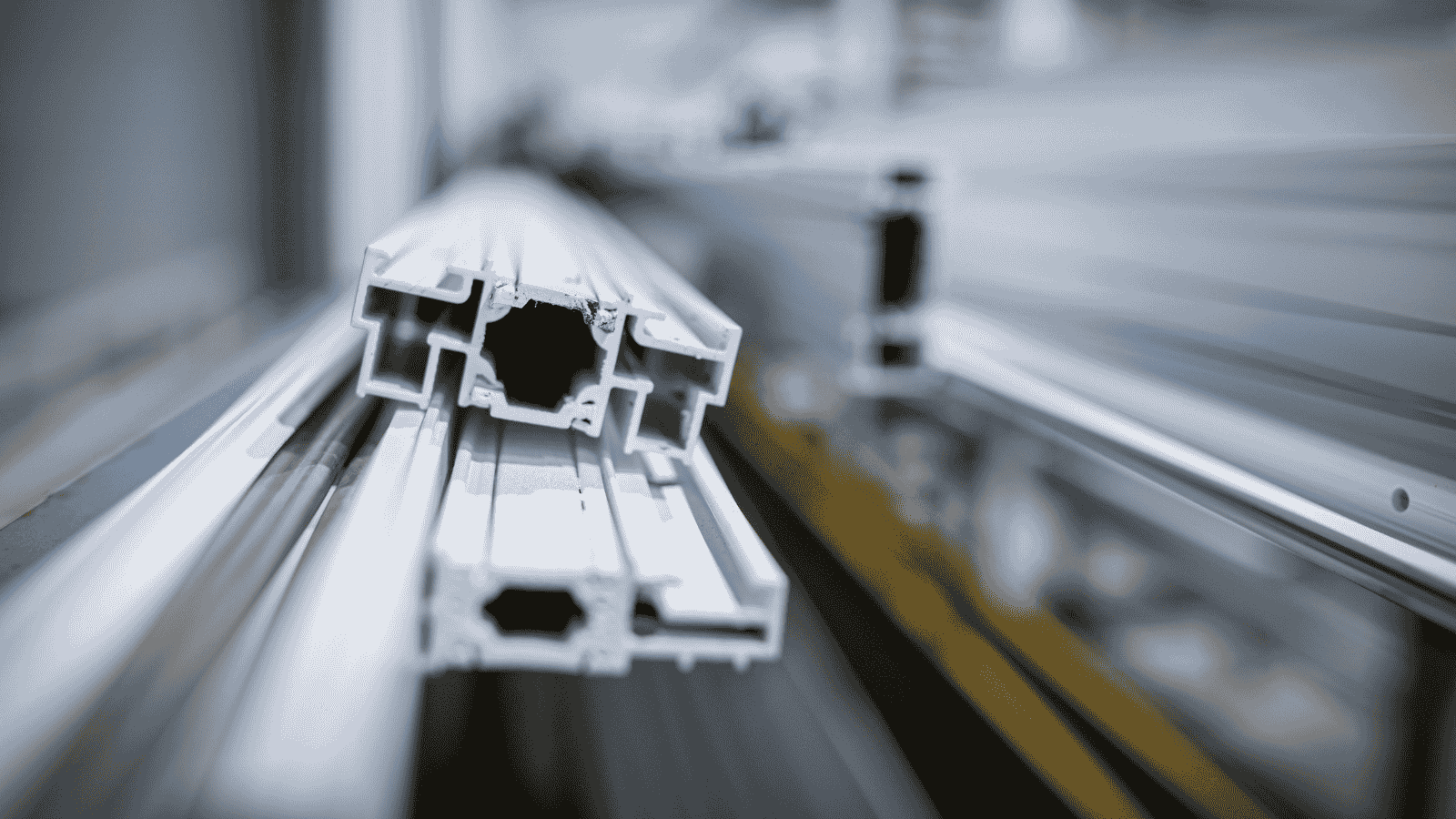 Recyclage de l'Aluminium en Menuiserie : Guide Complet 