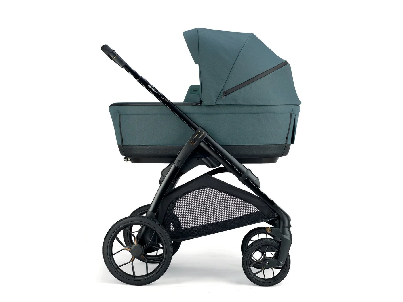 Inglesina Aptica XT travel system with carrycot in Himalaya Blue