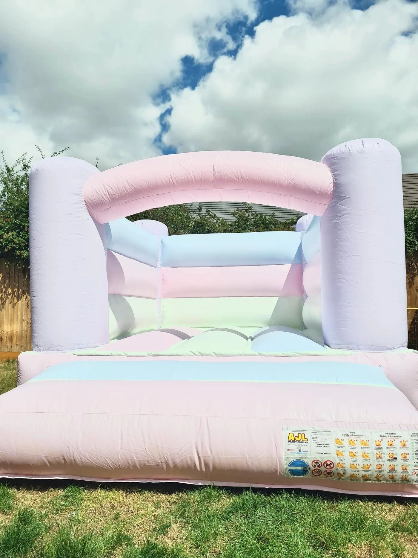 First birthday parties: how to make it magic without doing it all yourself
