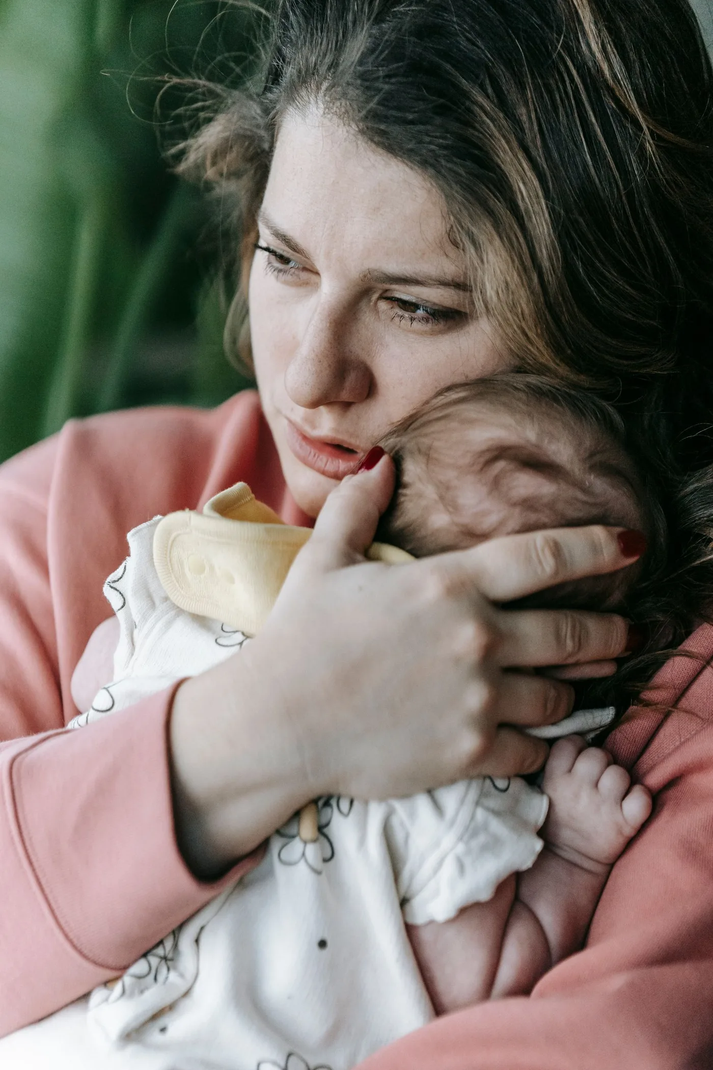 Your baby's first cold: what's normal, what helps and when to call 111