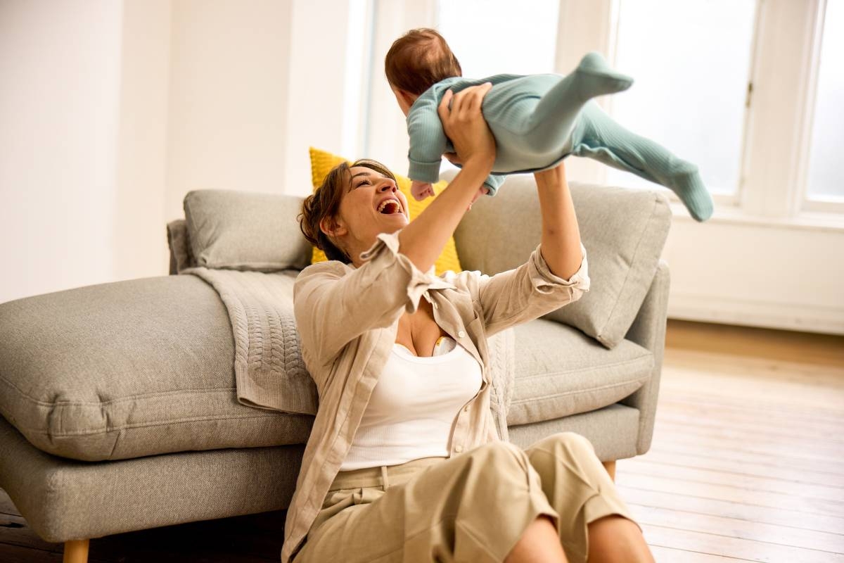 Medela Magic InBra™ Wearable Double Electric Breast Pump