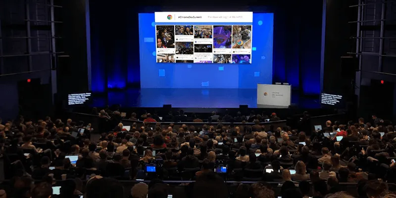 Der Technologieriese Google nutzt Social Walls für seine Veranstaltungen am Veranstaltungsort, während Workshops sowie vor und nach Online-Livestreams, um ein Gemeinschaftsgefühl zu schaffen und den Events weltweite Sichtbarkeit zu verleihen.