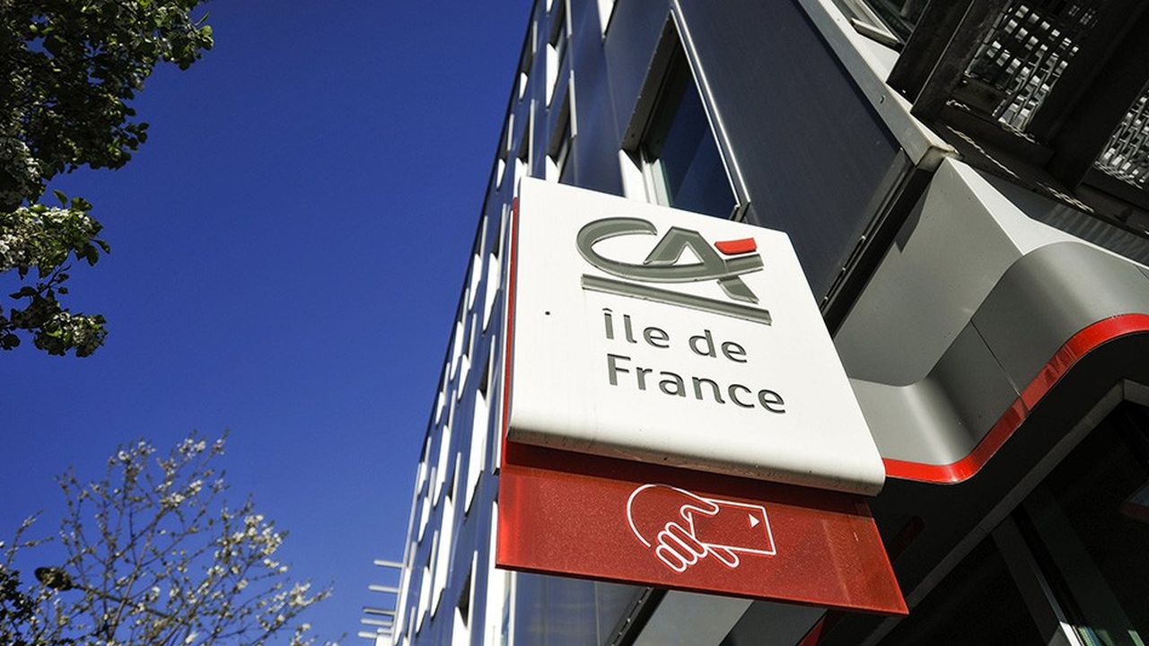 How Crédit Agricole IDF Scales Hiring with Video Interviews | CleverConnect