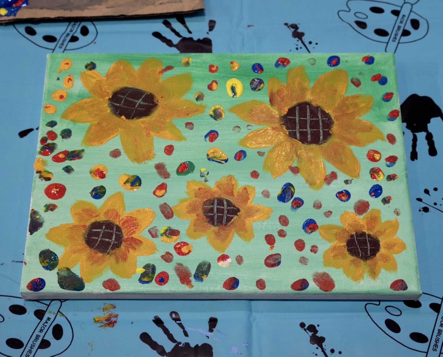 Untitled acrylic painting by the Tam family, created during a workshop led by Lulu Wong.