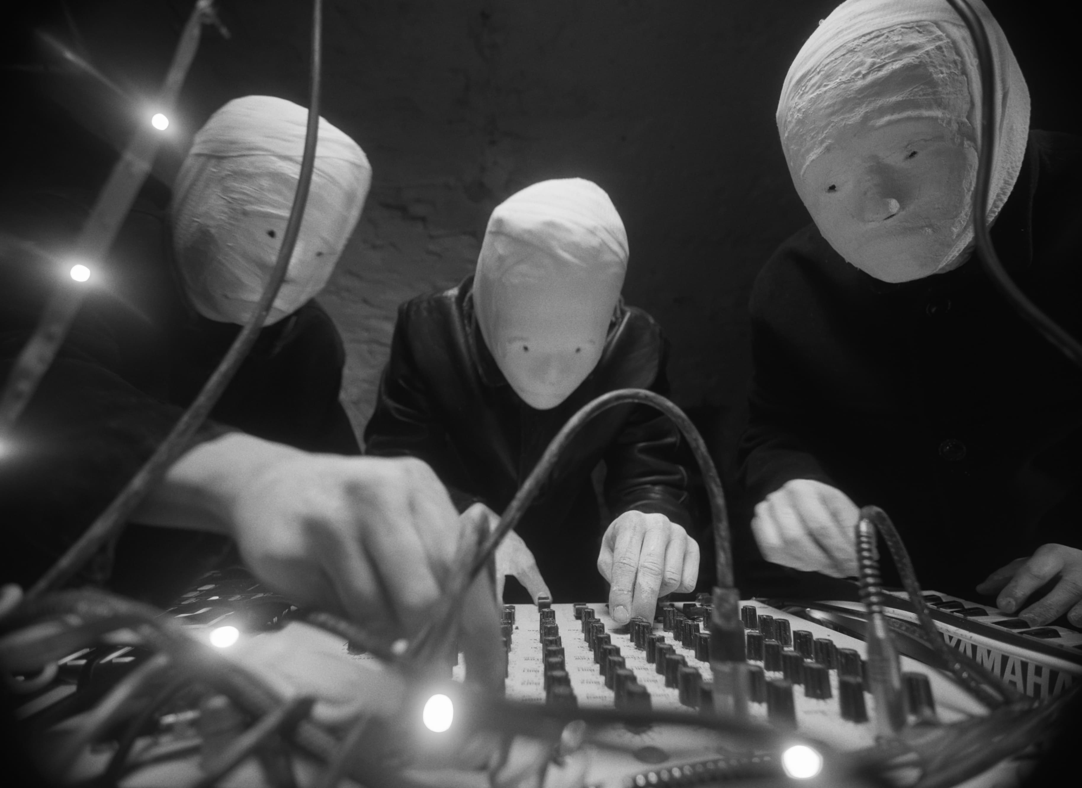 OMĚJ - TMA (Videoklip) - Kamera a režie: Jaroslav Maléř