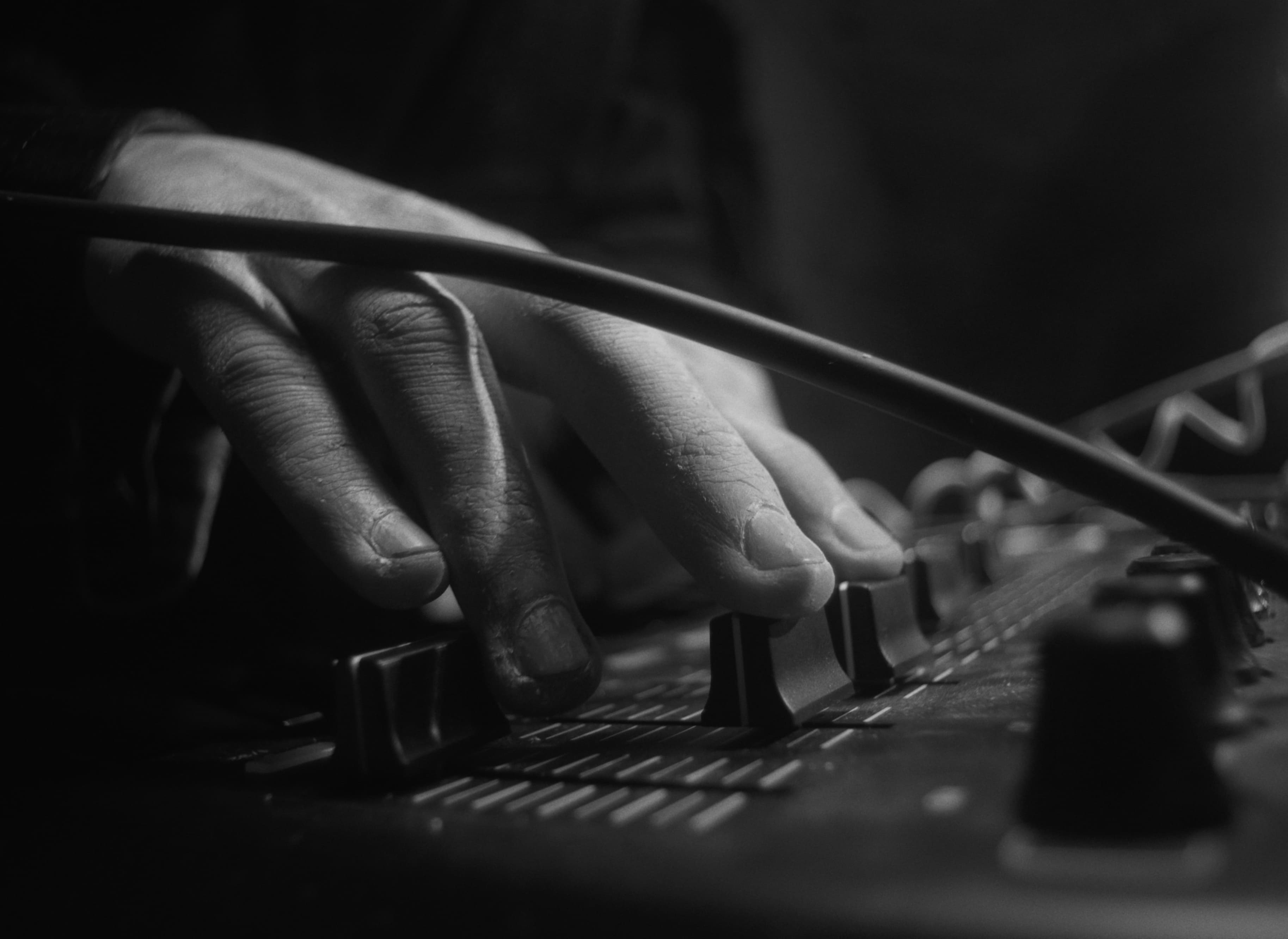 OMĚJ - TMA (Videoklip) - Kamera a režie: Jaroslav Maléř