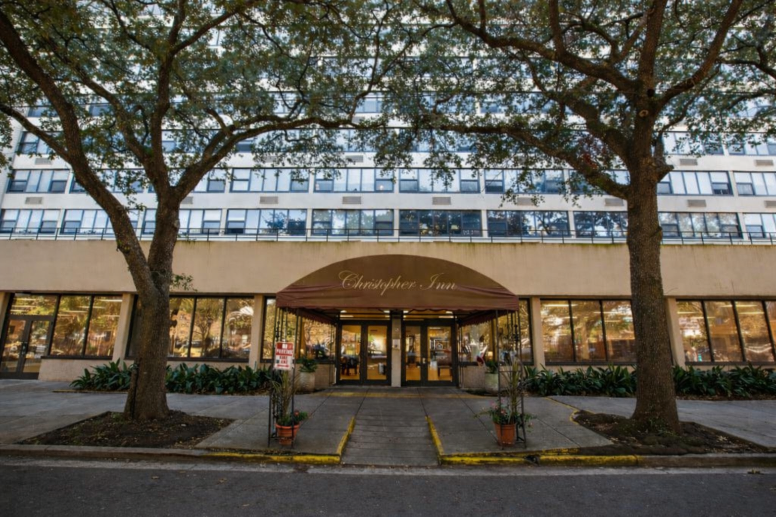 Archdiocese of New Orleans sells Christopher Homes apartments to Tredway for $152 million