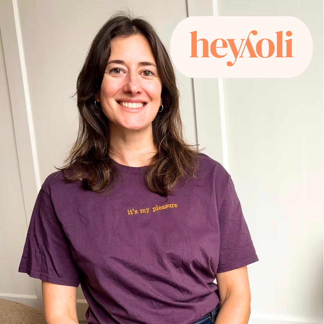 yasmin stokinger founder of heyyoli - collab entzueck dich selbst