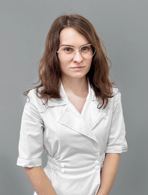 The photo shows Marta Misko — Medical Curator of Mashtaler Ortho&Trauma Center