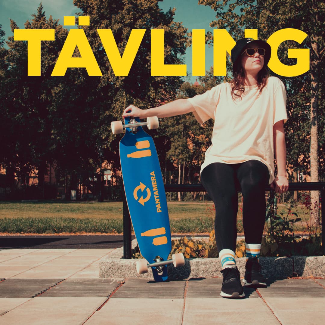 Woman in sunglasses and bucket hat posing with longboard. The word "tävling" is written behind her