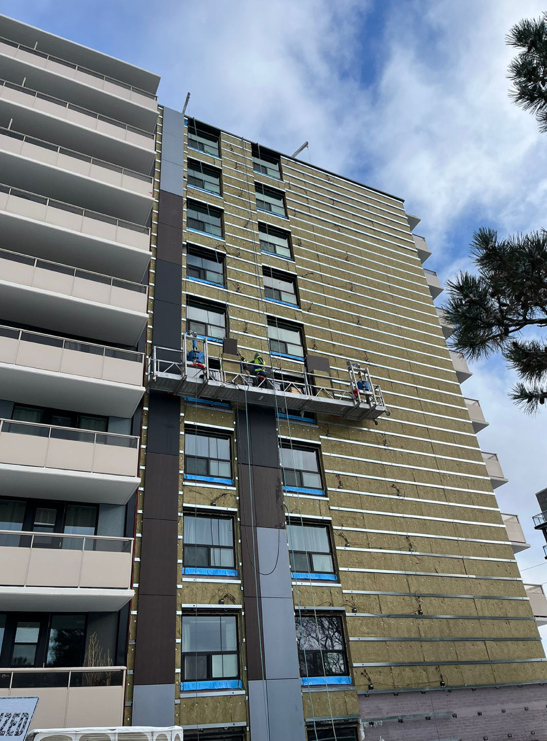 Breaking Down the Timeframe: How Long Does It Take to Install Mitrex Solar Cladding?