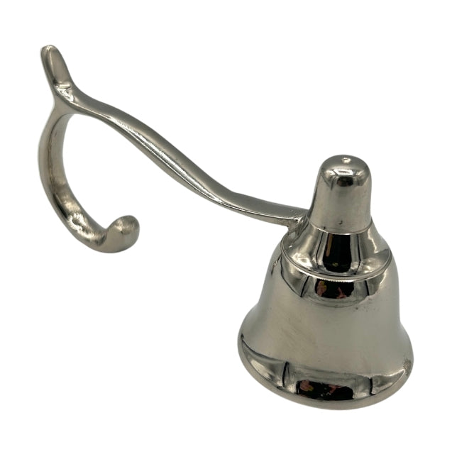 Eteignoir court cloche en métal chromé argenté patiné, avec poignée courbe