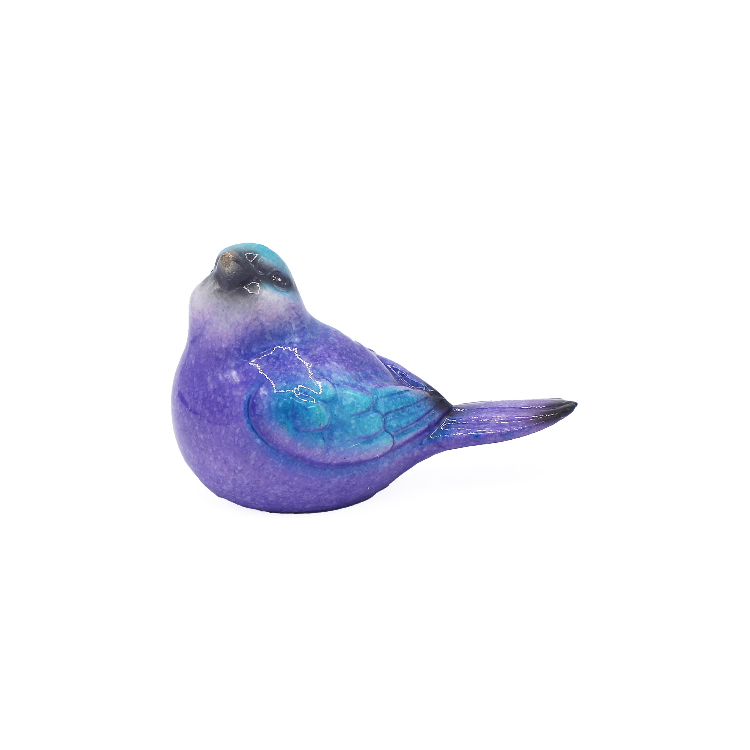 Petit oiseau décoratif en résine violette et bleue, posé de profil