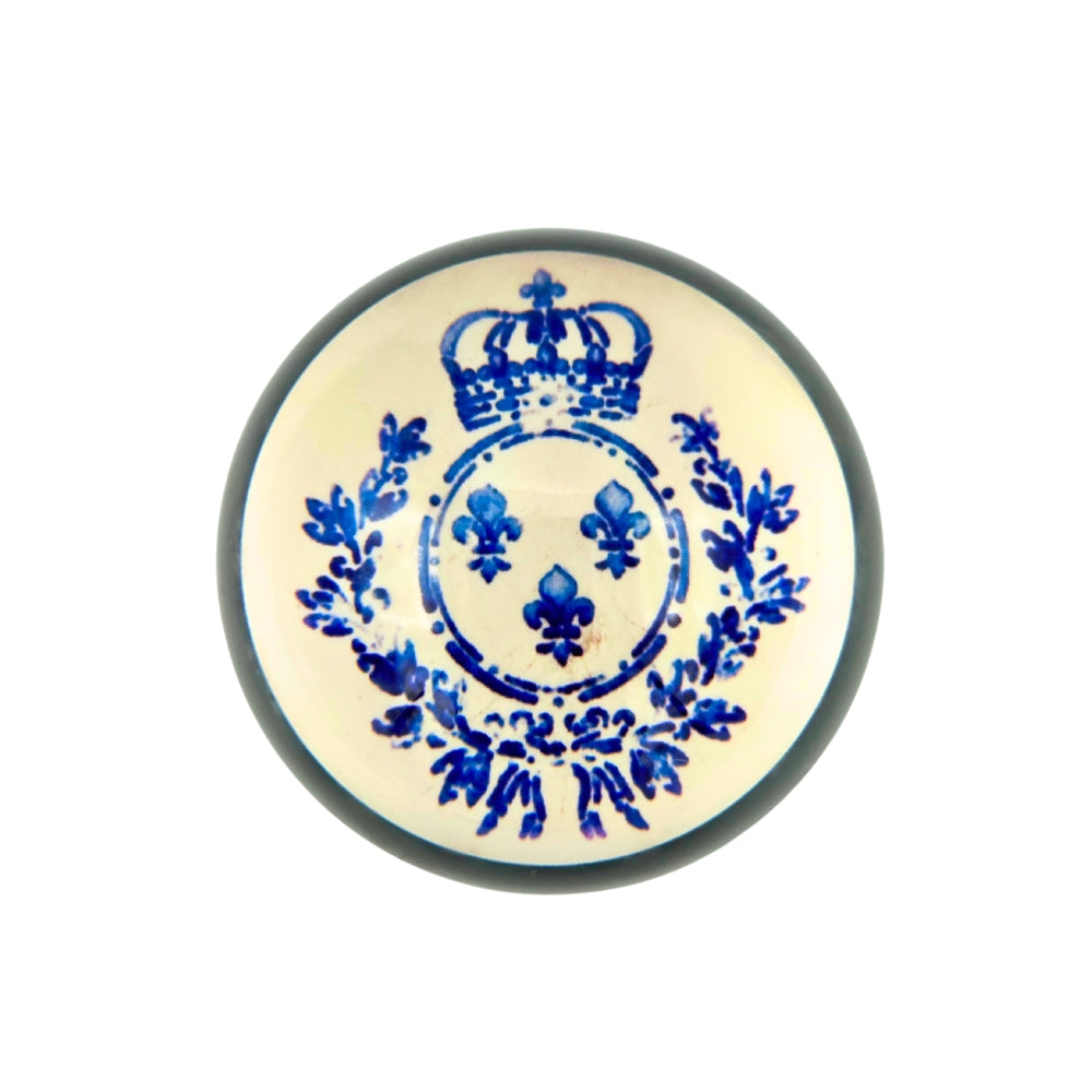Presse-papier en verre rond décoré d une couronne bleue et de fleurs de lys