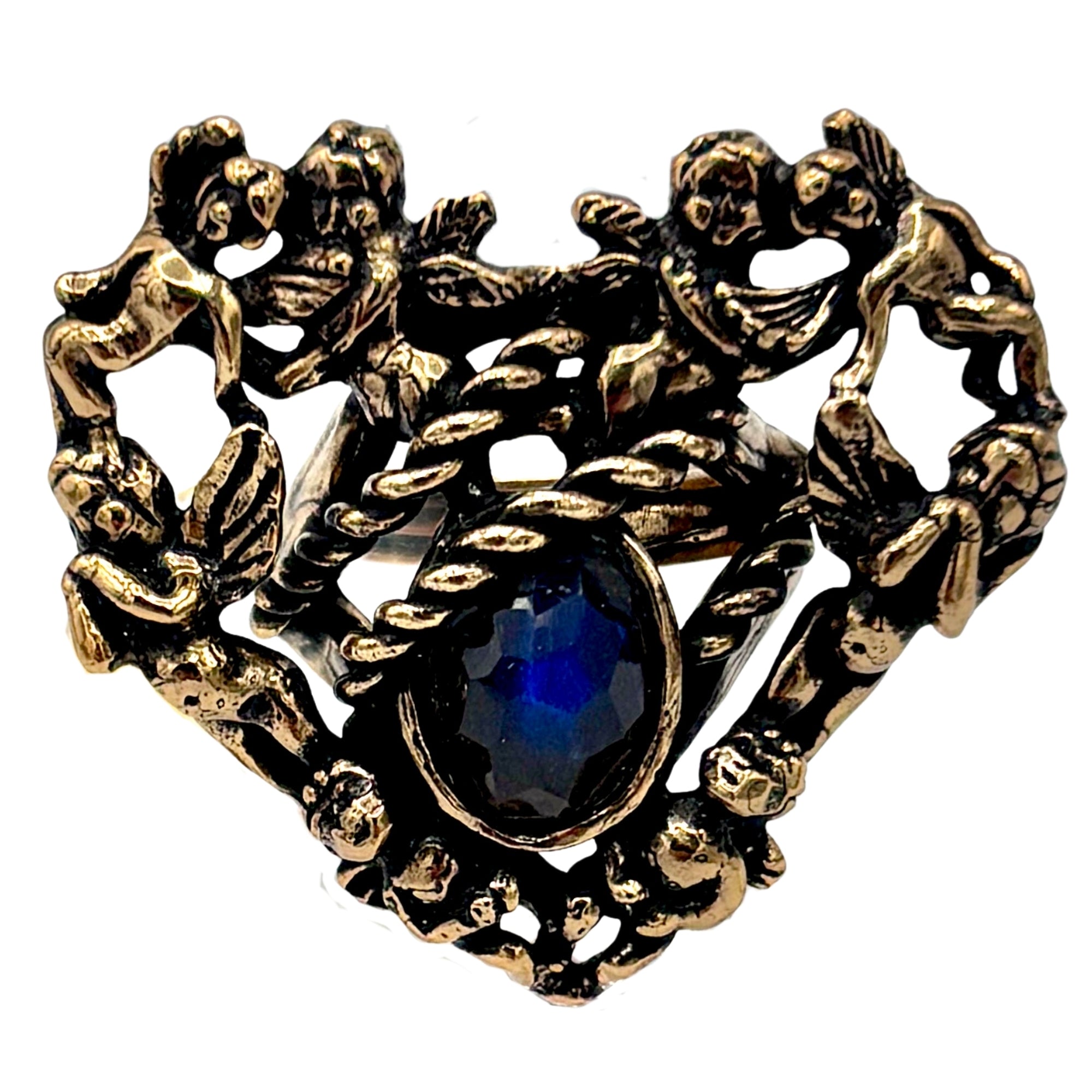 Bague création unique en métal doré ouvragé, ornée d’une labradorite ovale bleu profond