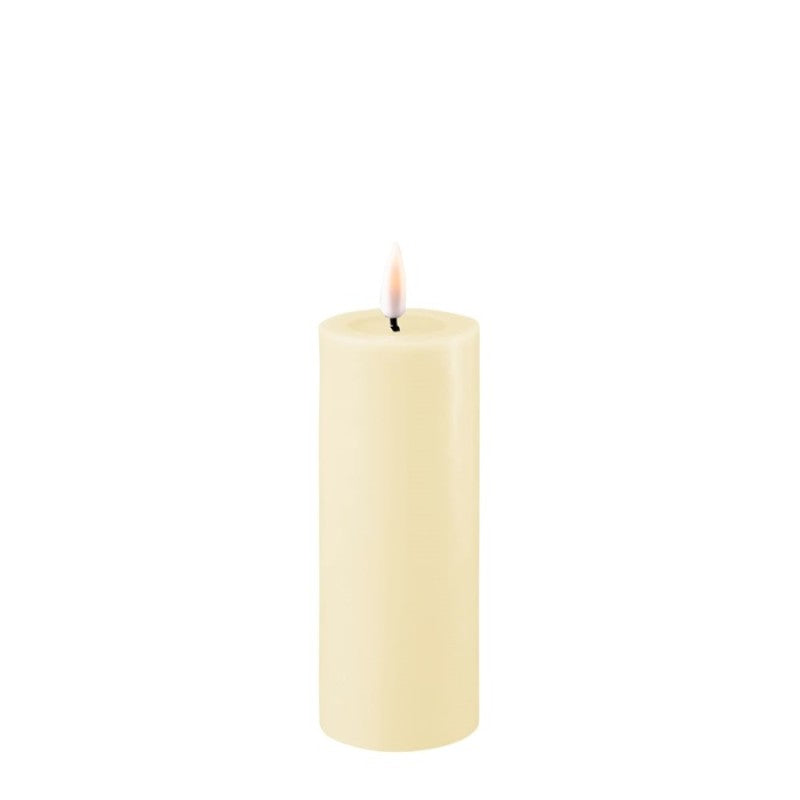 Bougie LED crème à effet miroir avec flamme blanche, forme cylindre