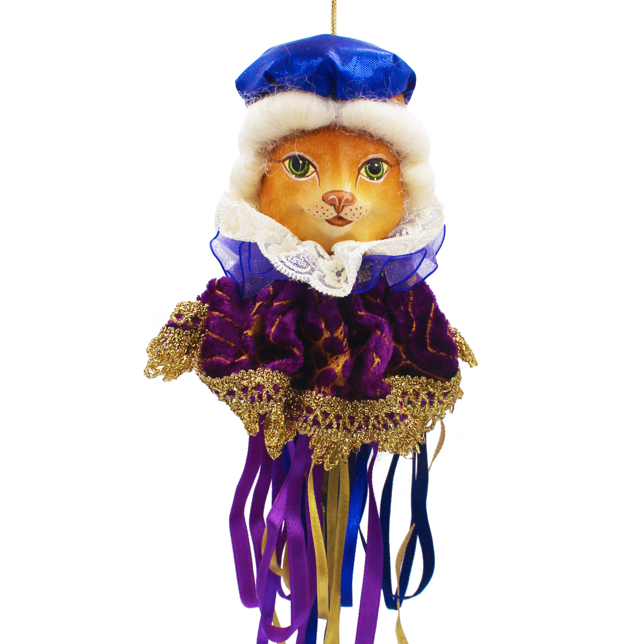 Chat habillé en page bleu violet et doré avec bonnet et col en fourrure