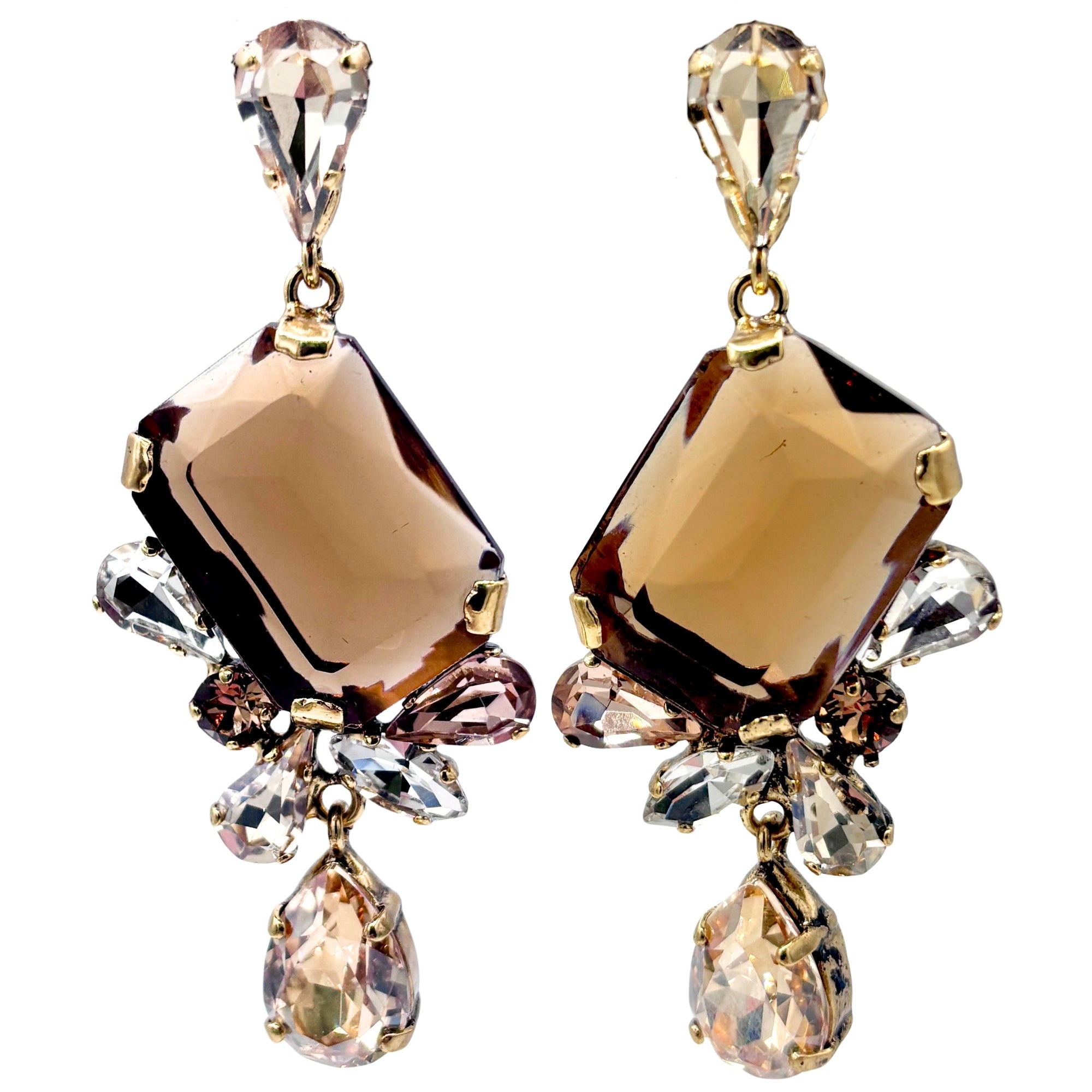 Boucles d’oreilles pendantes en cristal ambré facetté, monture dorée et pampilles en pierres transparentes