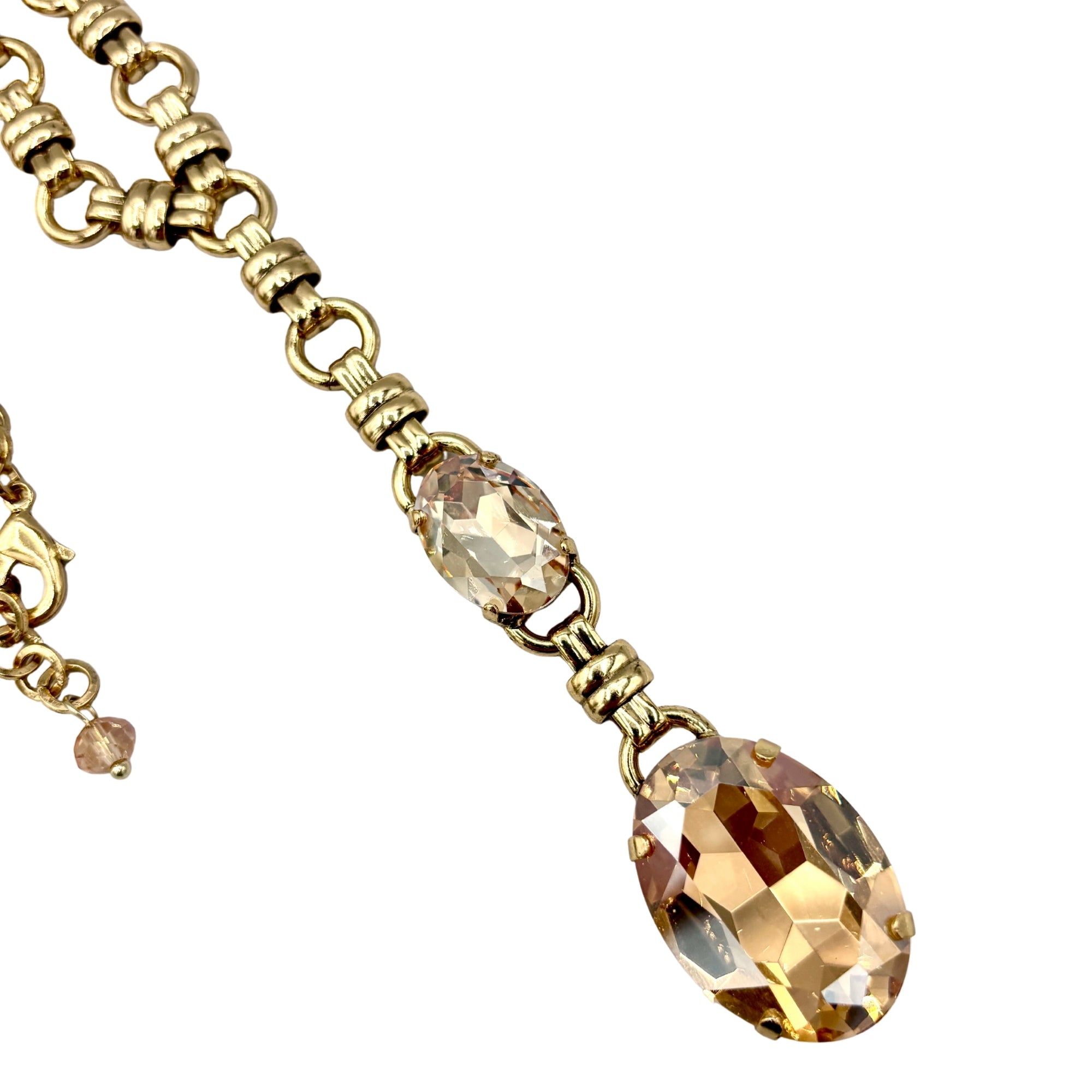 Collier doré à maillons avec pendentifs ovales en cristal champagne facetté