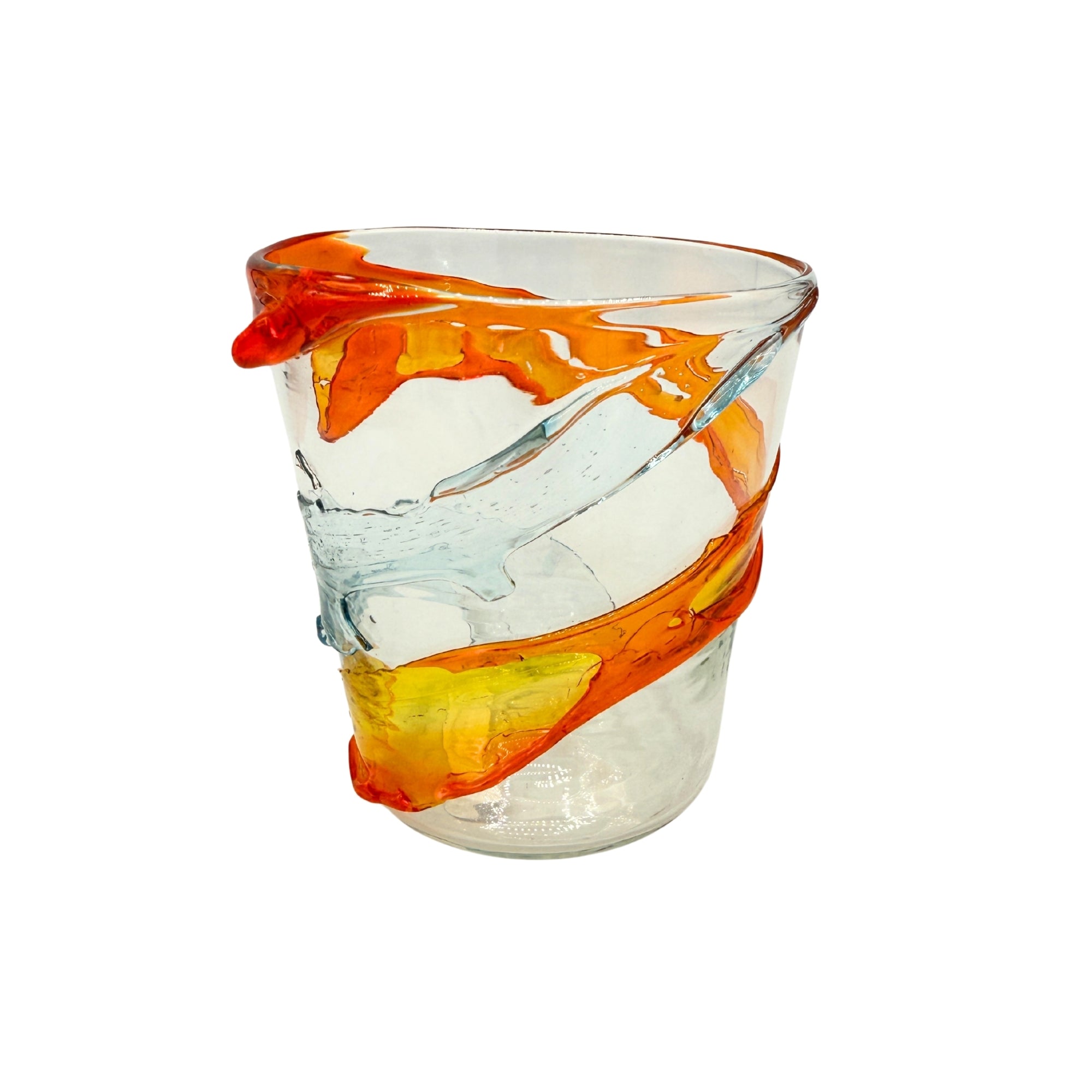 Verre Murano transparent avec volutes orange et jaunes, design artisanal en verre soufflé épais