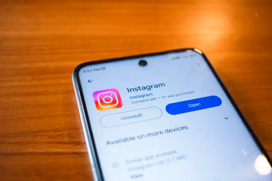 Instagram ad - how big are vertical digital ads on instagram