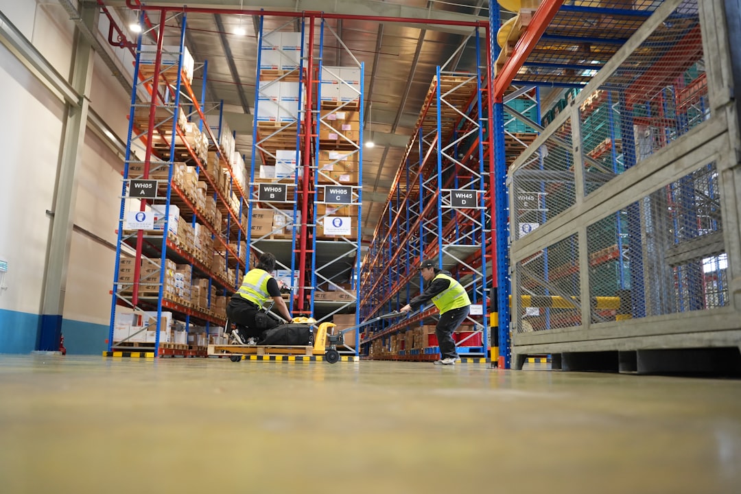 ecommerce operations and shipping warehouse fulfillment - Ecommerce Operations & Shipping