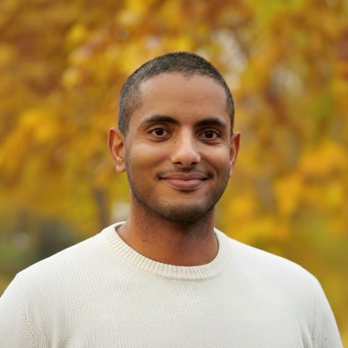 Sofiane D., I create beautiful livestreams, podcasts, testimonials or interviews in Paris