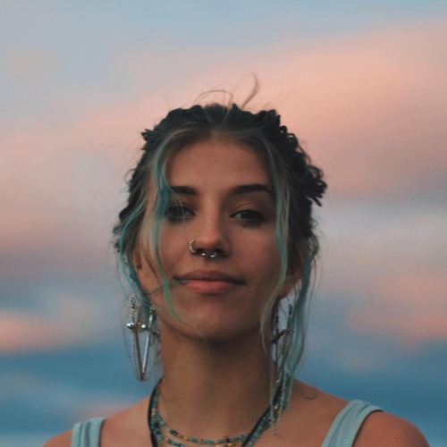 Teagan F., Videographer and Photographer in Vancouver
