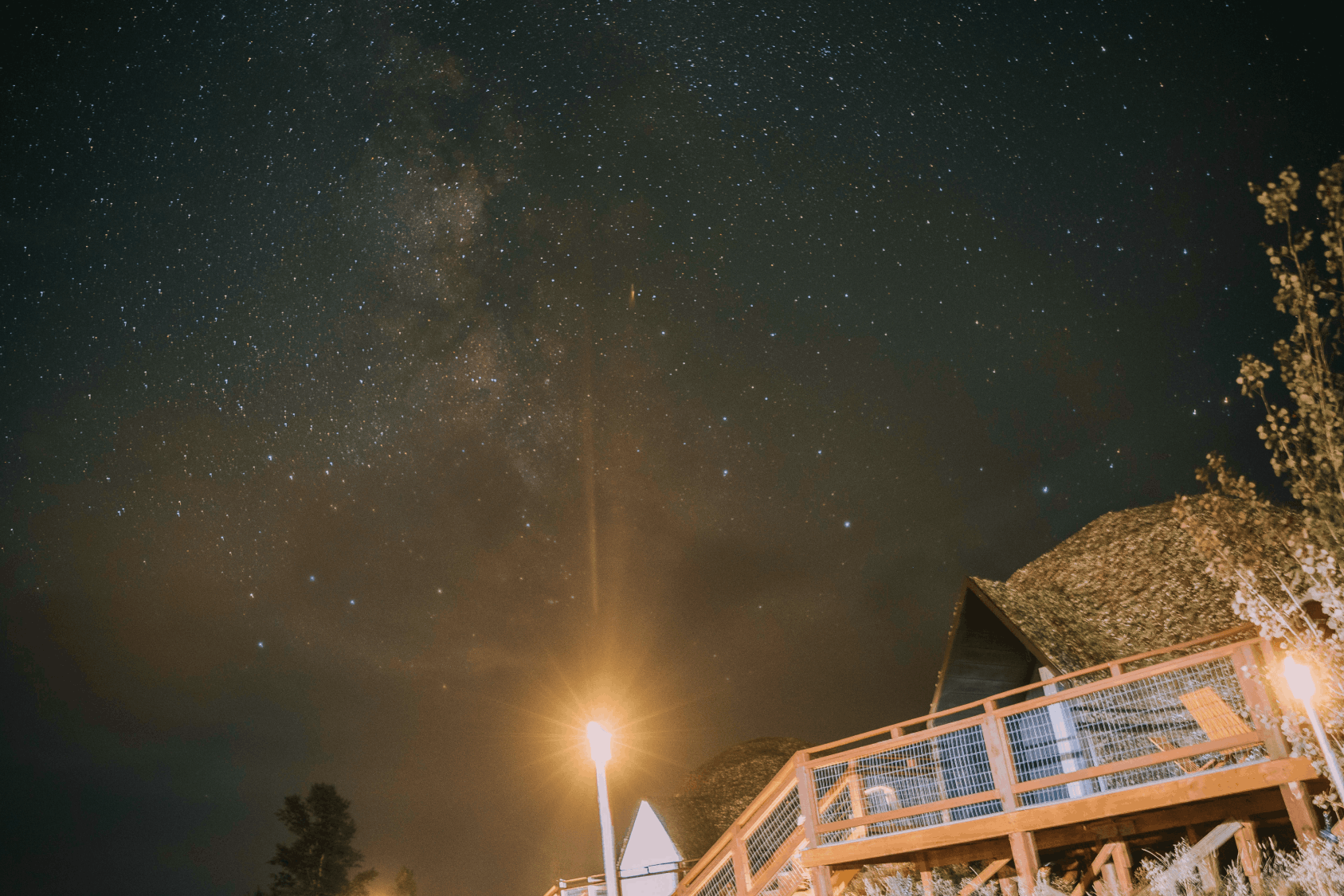 Mirror and bunk bed in geodesic dome