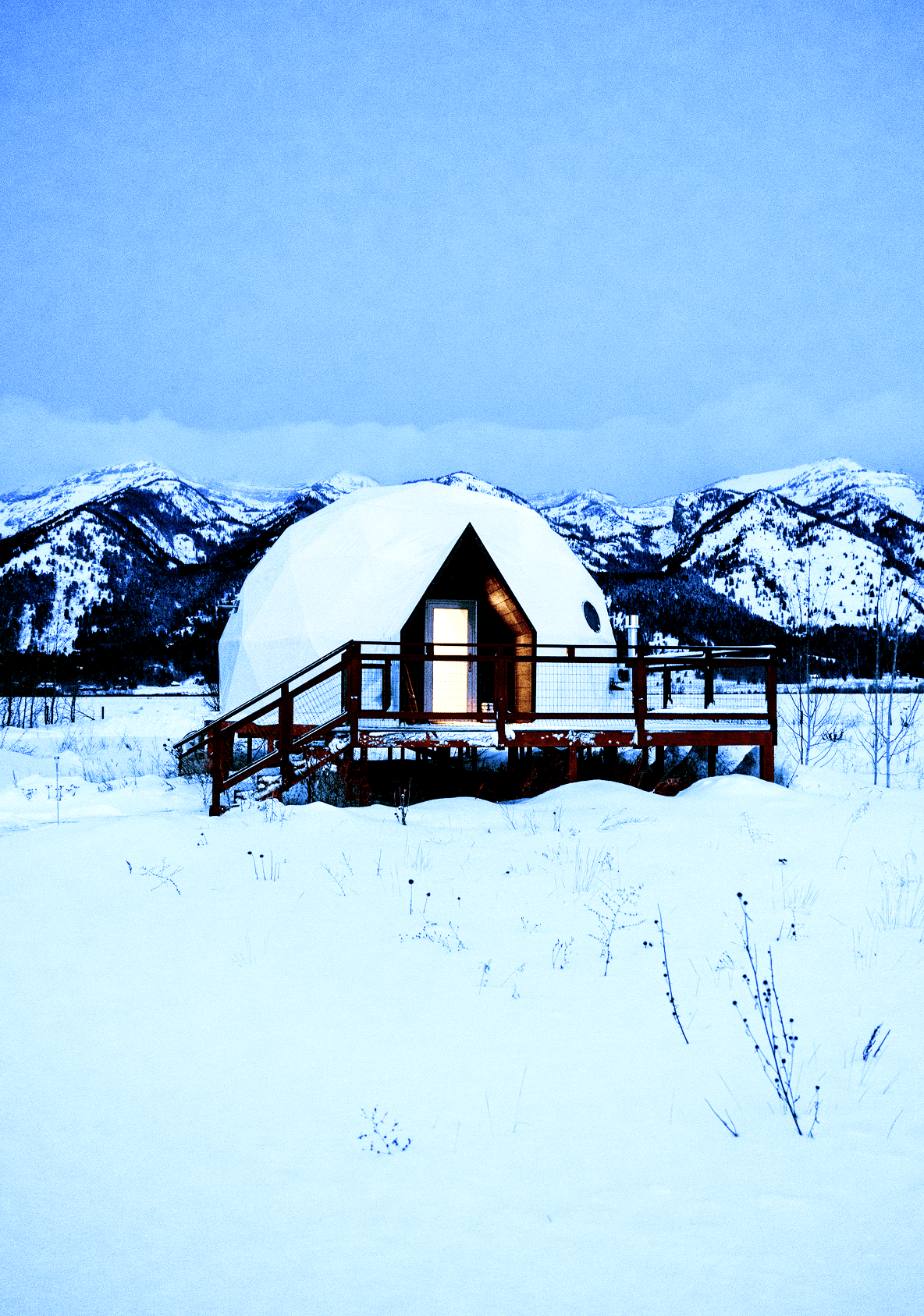Bunk bed in geodesic dome