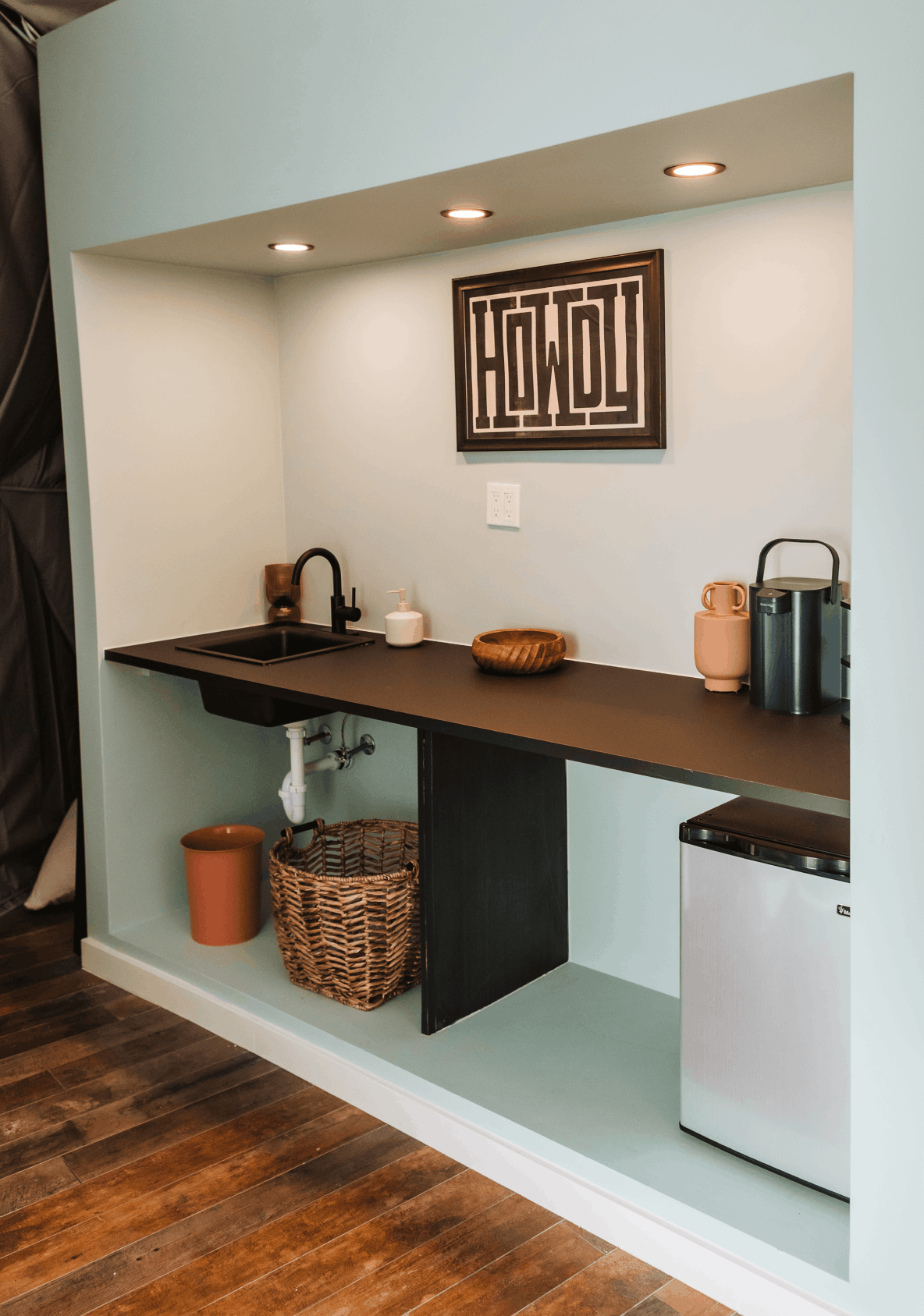 Bunk bed in geodesic dome