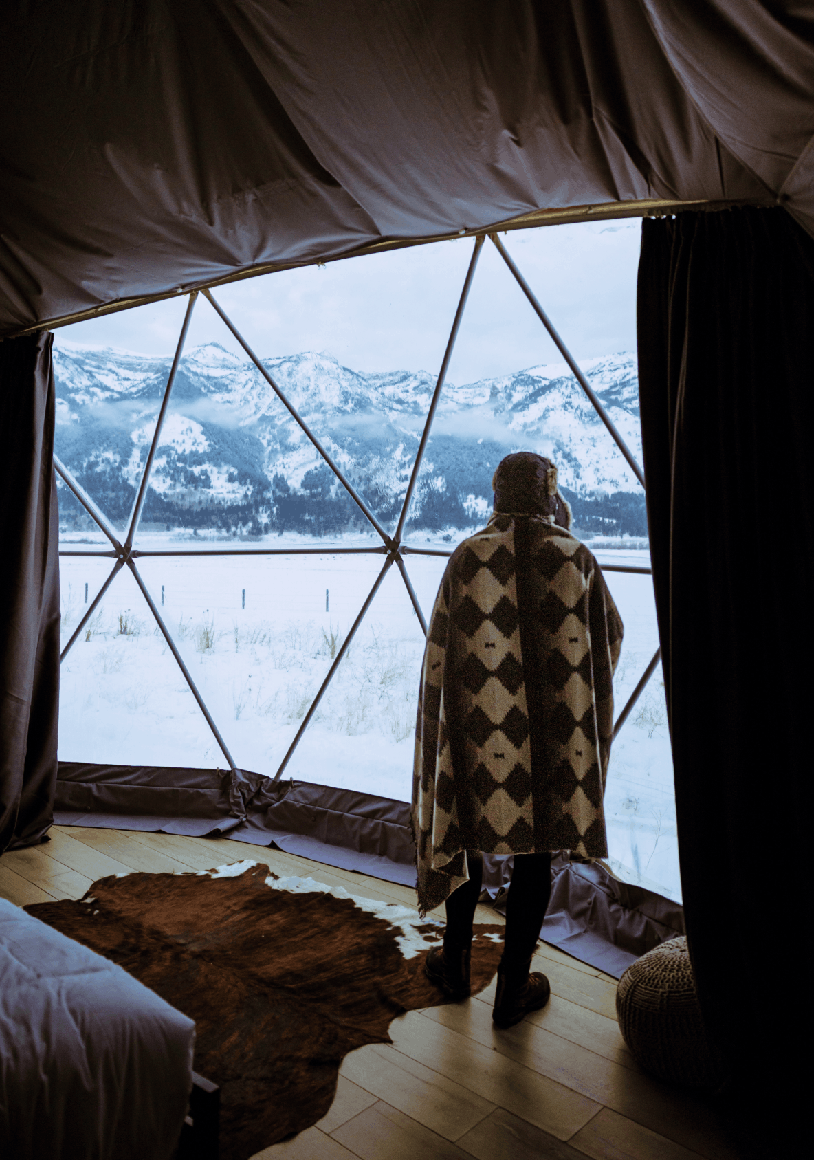 Bunk bed in geodesic dome