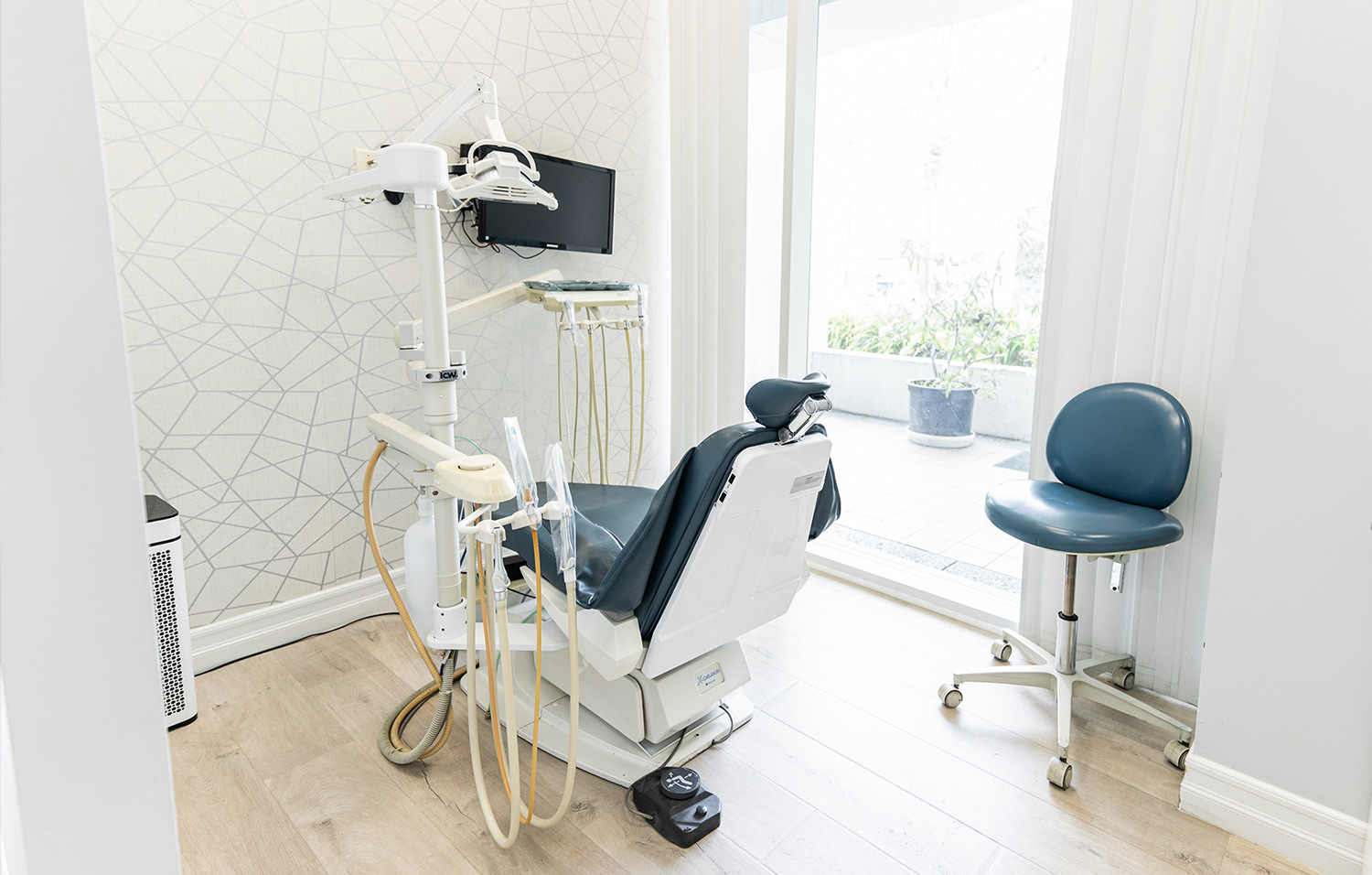A dental chair is pictured at Wilshire Dental in Santa Monica, where PPO dental insurance is accepted