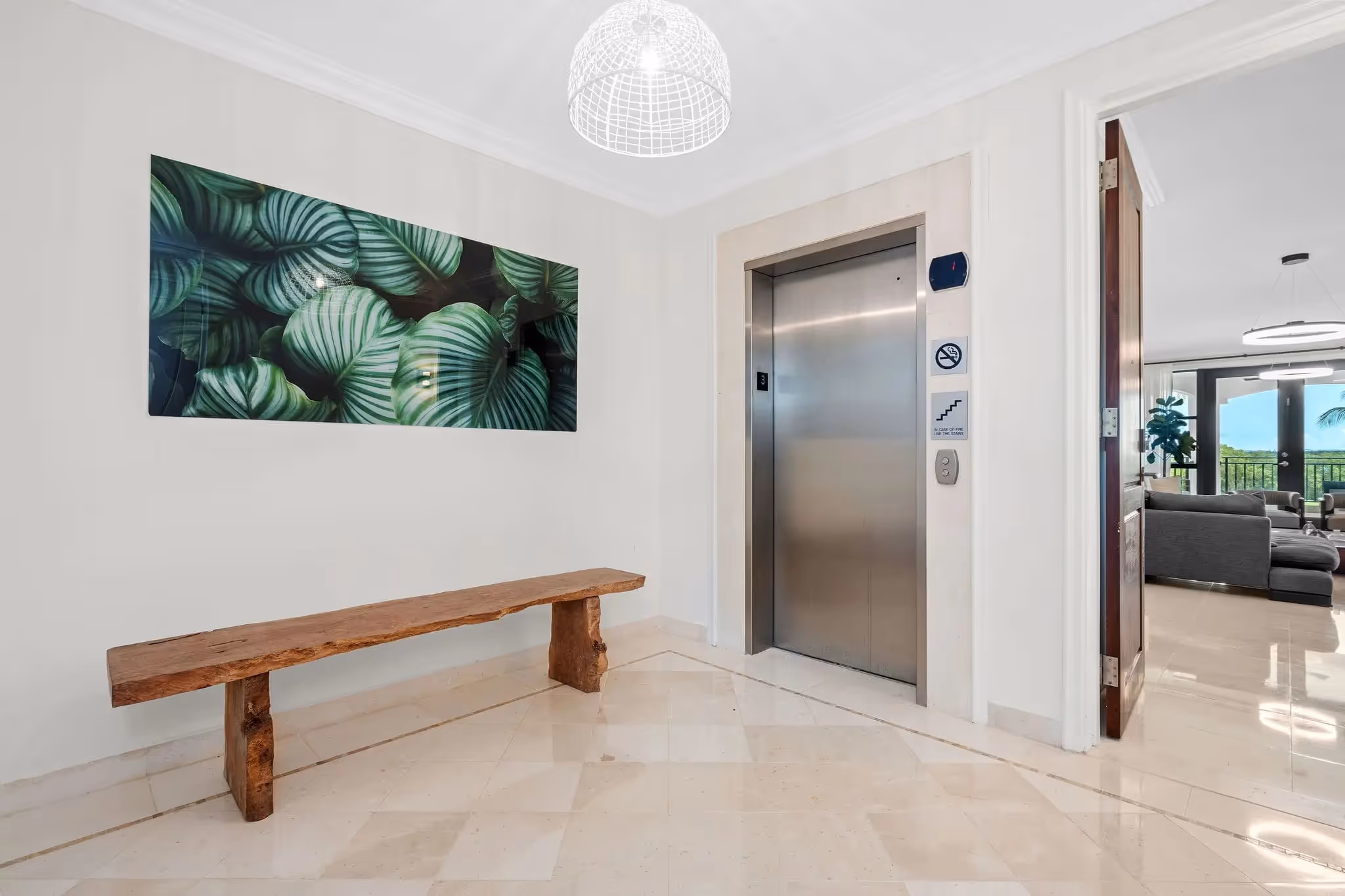 Prestigious apartment in a resort setting