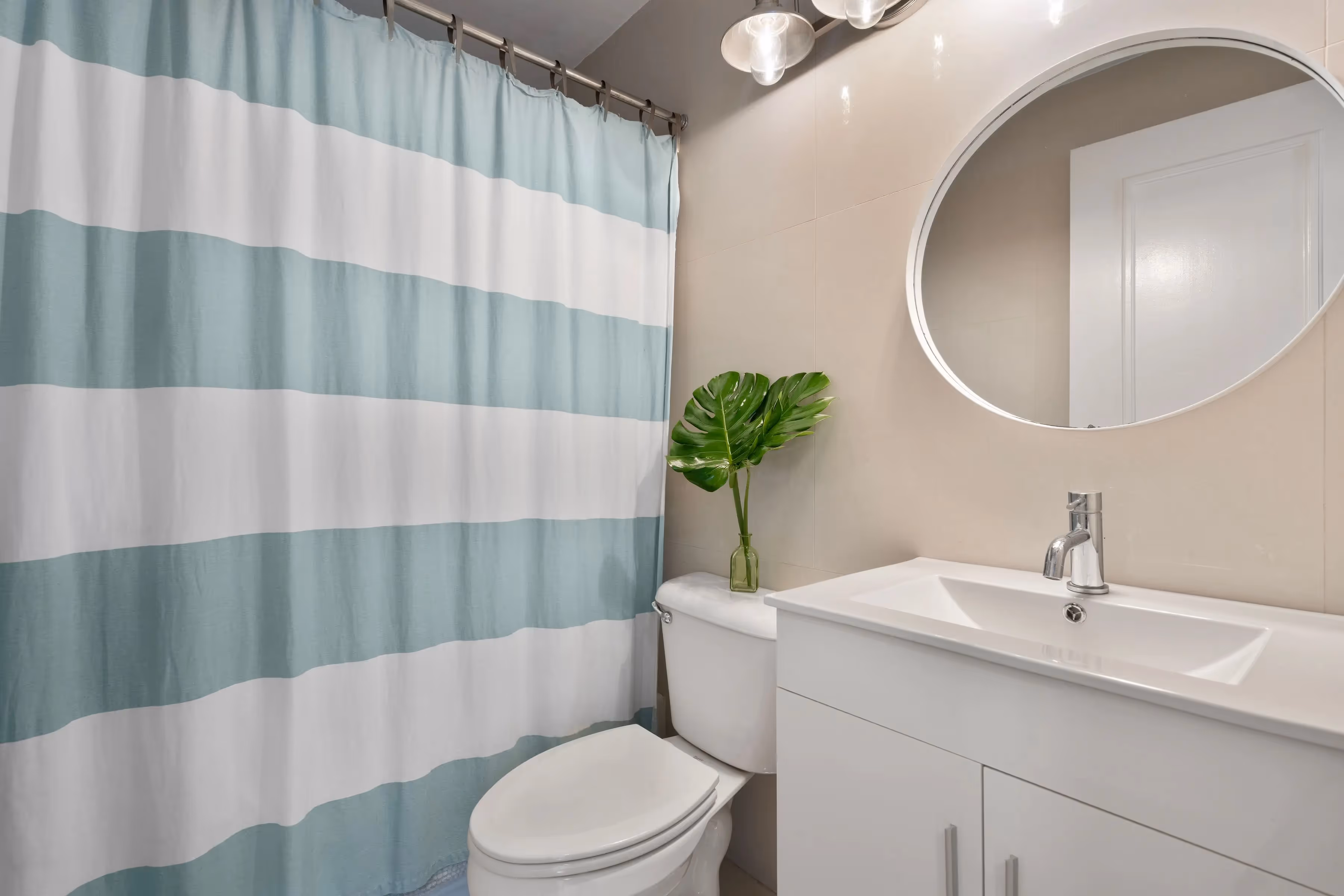 Parque de Loyola condo with 24-hour security