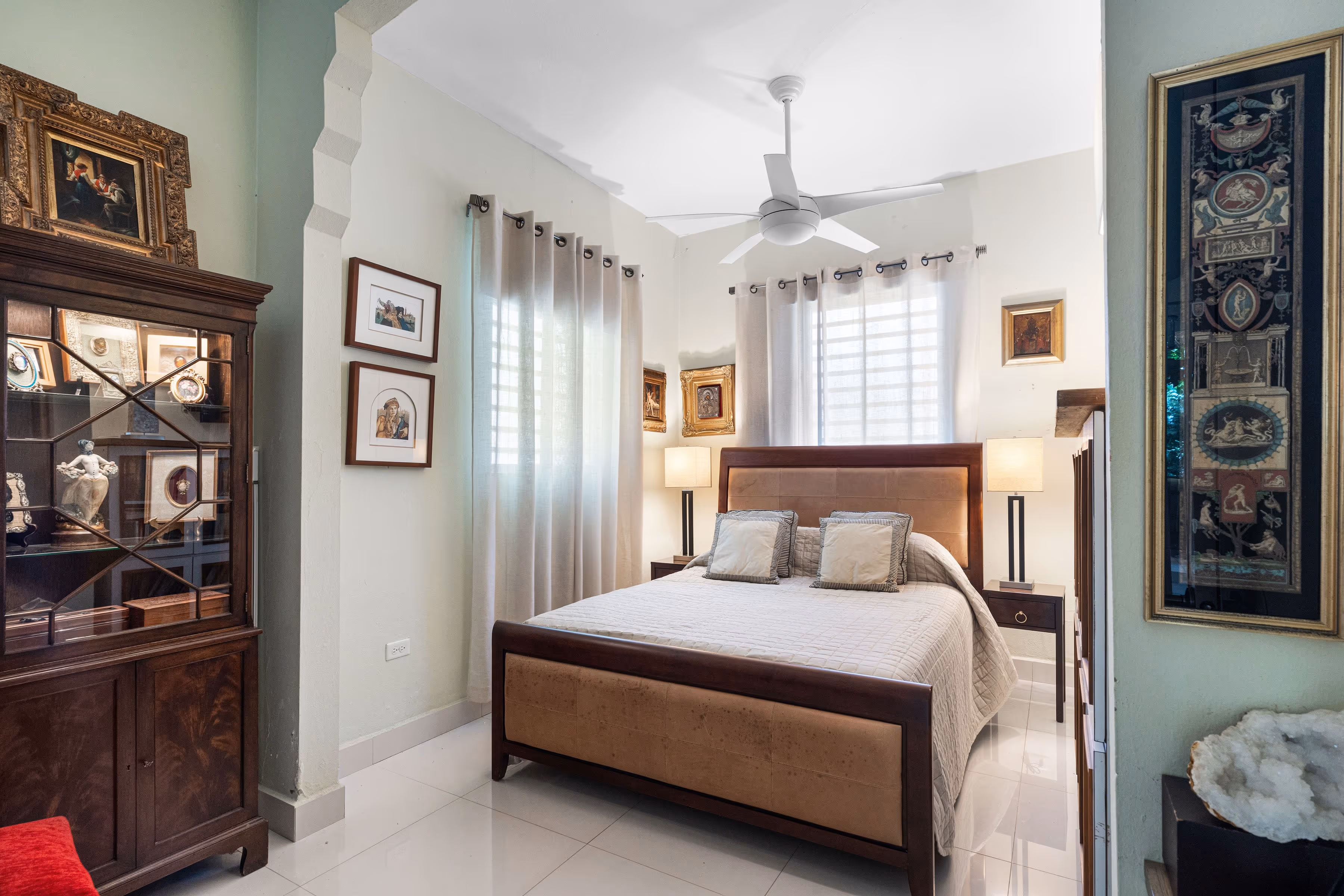 Home with 8k Honda generator, water cistern, and modern appliances in San Juan