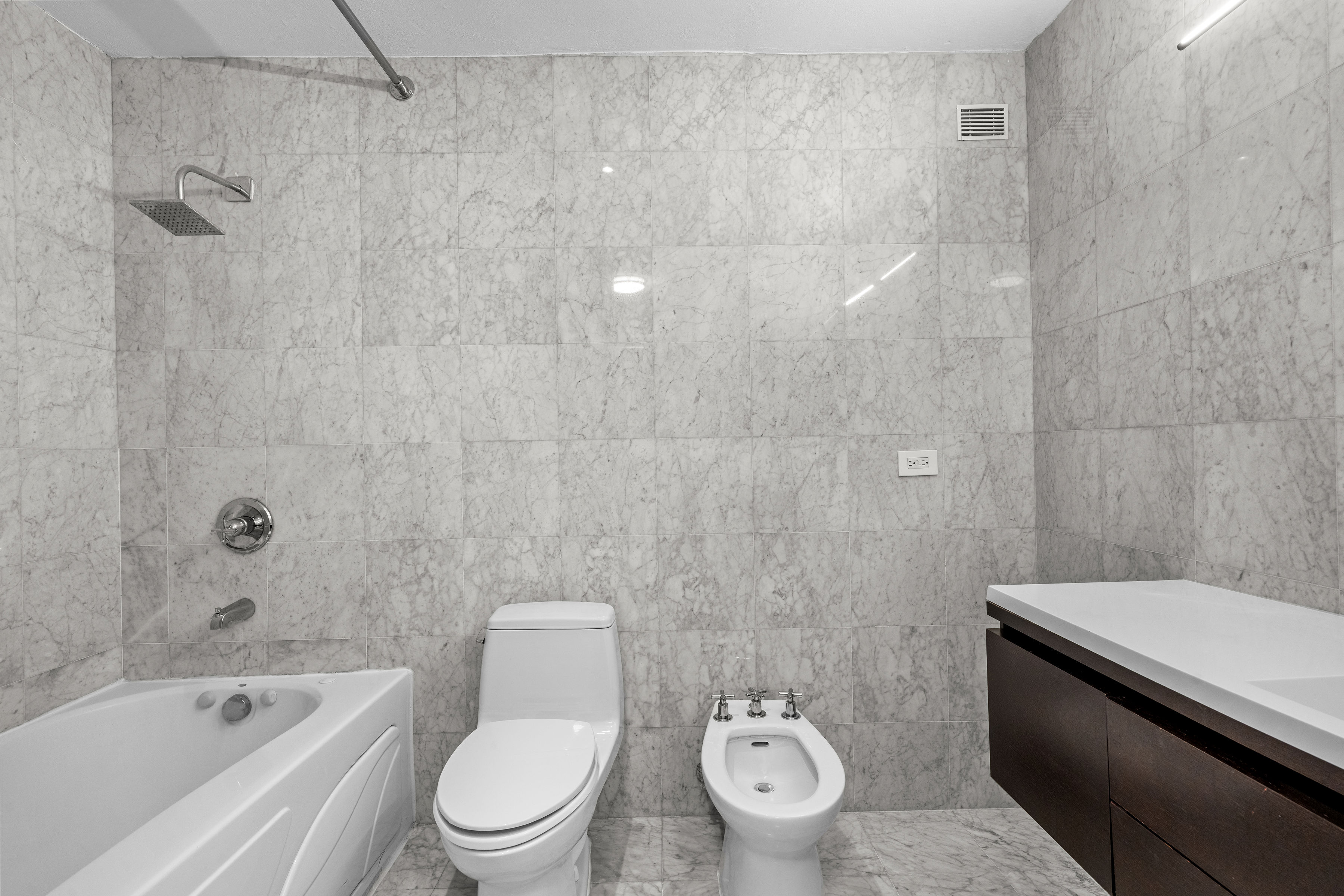 Luxury San Juan penthouse with dry cleaning pickup and pet walking services