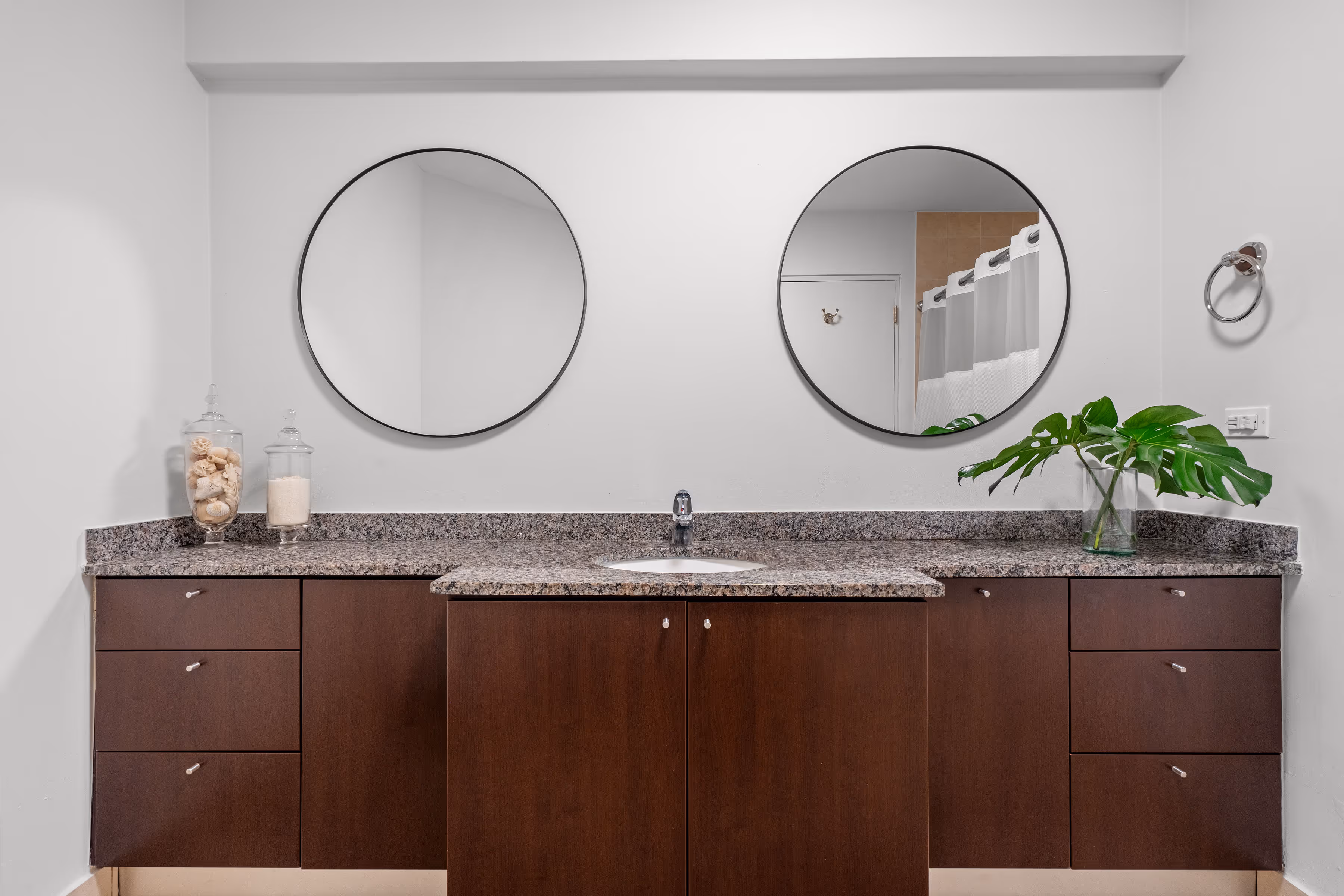 Third full bathroom in Gallery Plaza luxury condo for added convenience