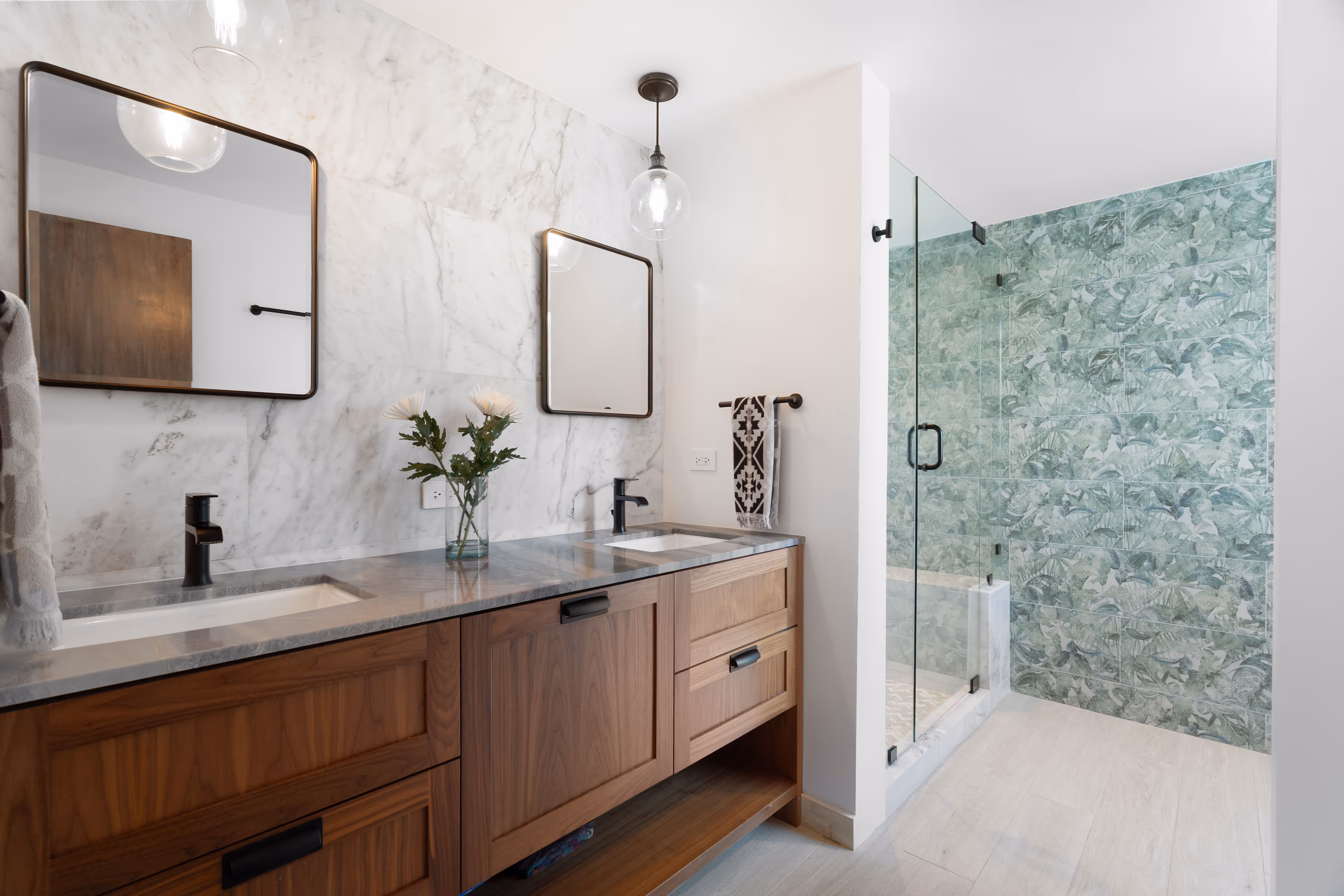 Hurricane-rated Reynaers impact windows and modern exterior design