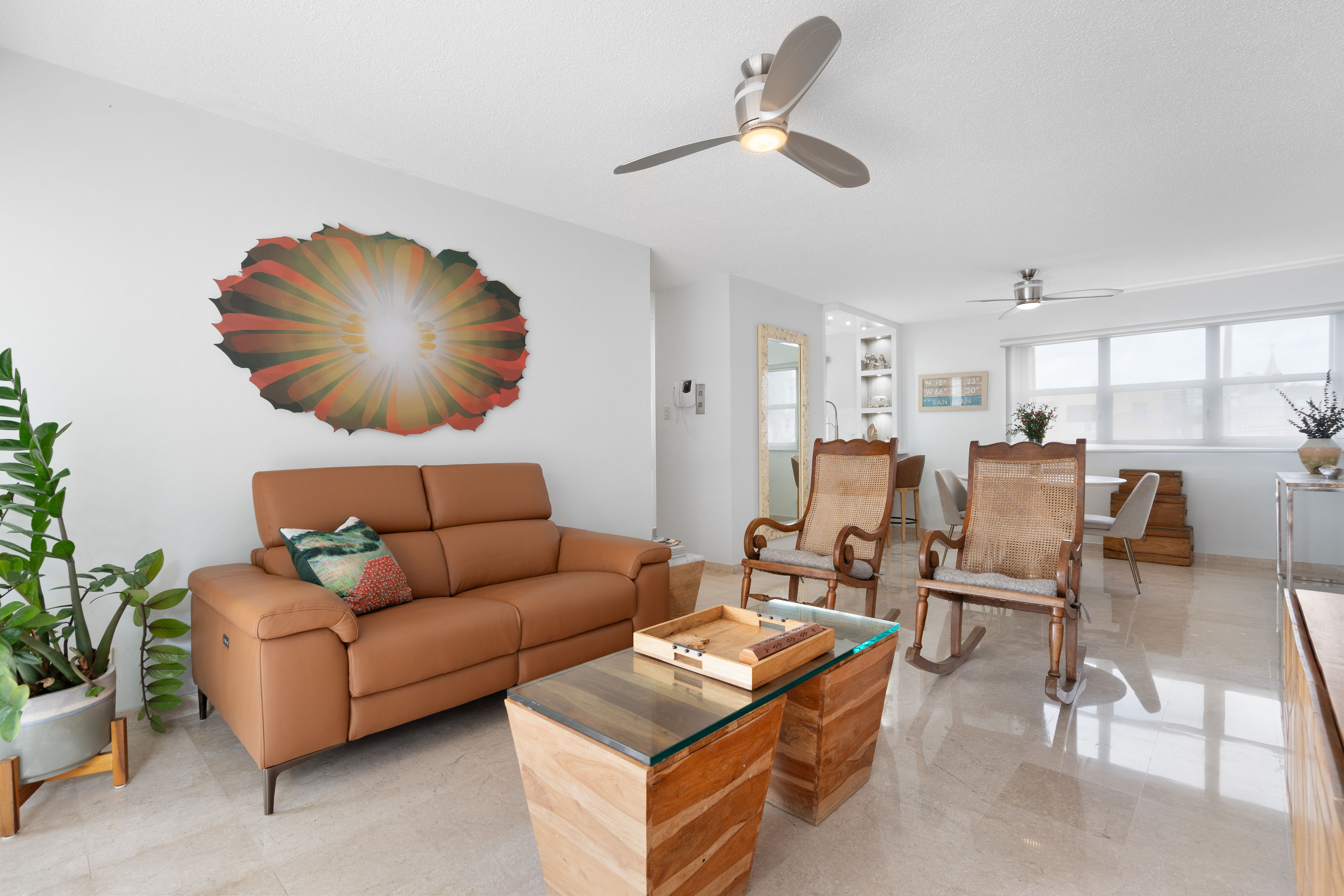 Kings Court 81 Condado | Furnished living room connected to the dining area and kitchen