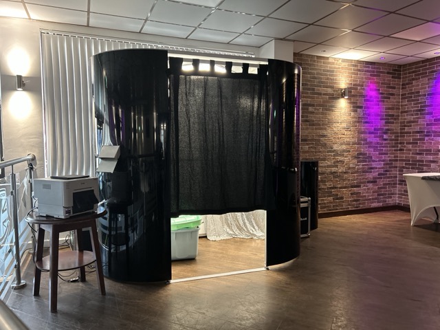 Photo Booth Hire Redditch Worcestershire