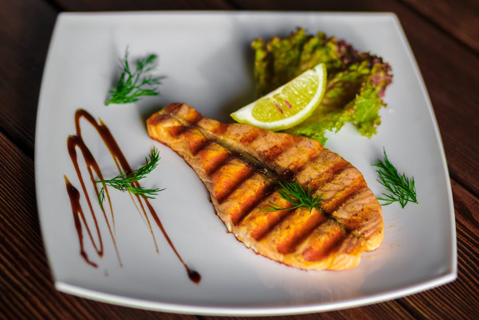 grilled salmon fillet with herbs - Diet for focus