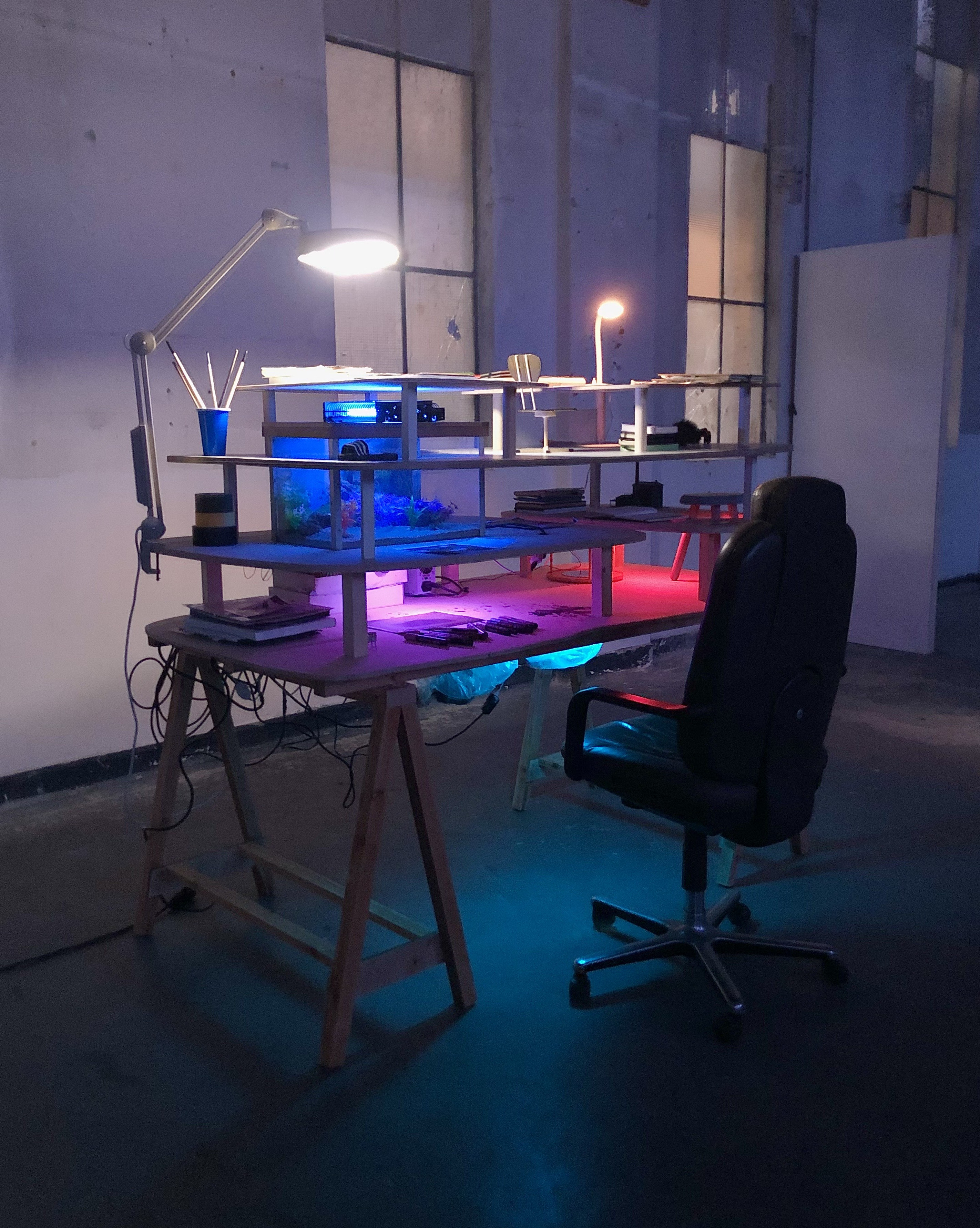 desks