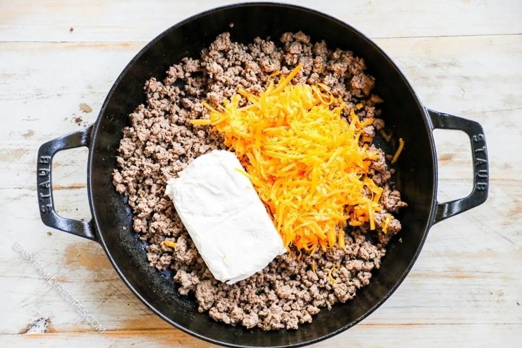 Carnivore Diet Ground Beef and Creamy Cheese Sauce