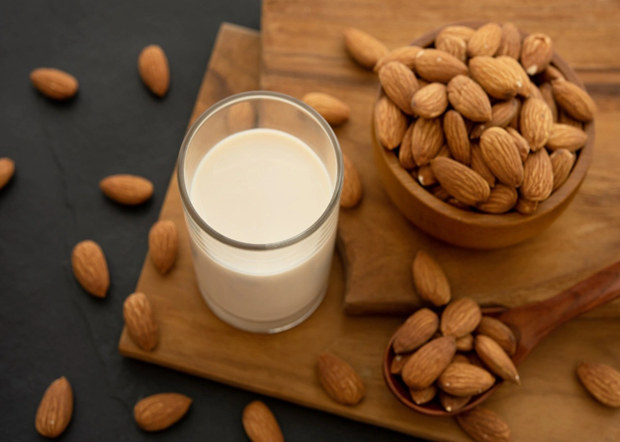 Chocolate Almond Milk on Keto Diet: How to Make It Low-Carb?